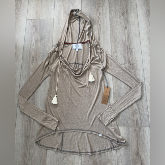 SLOANE ROUGE Women's Tan Hooded Top 🍂 - Picture 1 of 11